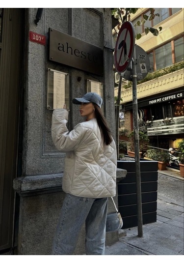 Cıt Cıt Detaylı Çepli Ceket Mont- Beyaz Beyaz