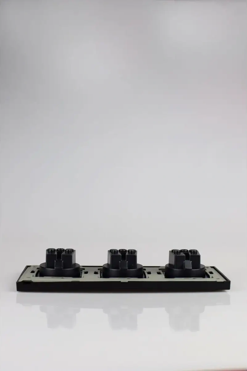 Vo'stabl Üçlü Siyah Topraklamalı Priz. 145899059 103