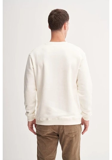 Cazador Kalın Diyagonal Dokulu %100 Pamuk 3 İplik Regular Fit Sweatshirt 25k Ekru Cazador Kalın Diyagonal Dokulu %100 Pamuk 3 İplik Regular Fit Sweatshirt 25k Ekru