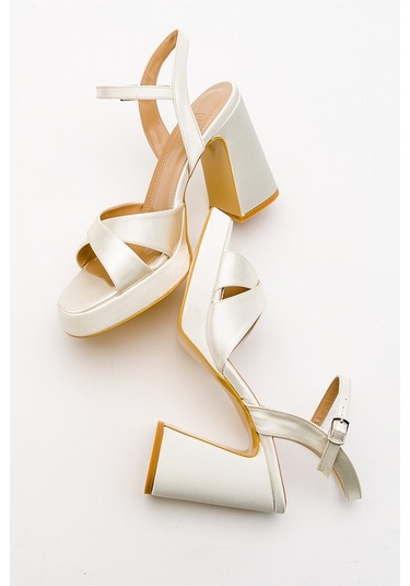 Luvishoes Lello Ekru Bej Saten Kadın Topuklu Ayakkabı Bej - Ekru