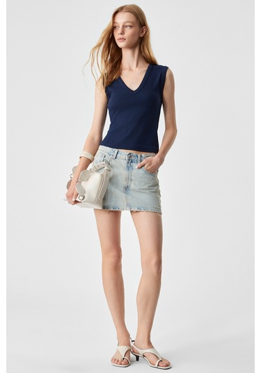 Lescosa Kadın Slim V Yaka Kolsuz Lacivert Bluz