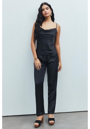 Brûleur Siyah Degaje Yaka Askılı Uzun Saten Pijama Takımı Siyah