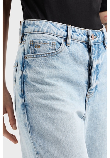 Armani Exchange Bayan Kot Pantolon Xw000128 Af12860 Mb001 Açık Mavi Açık Mavi Armani Exchange Bayan Kot Pantolon Xw000128 Af12860 Mb001 Açık Mavi Açık Mavi
