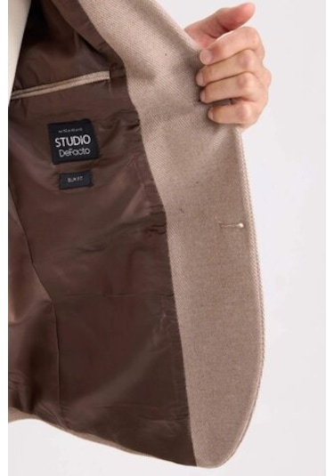 DeFacto Slim Fit Dar Kesim Astarlı Düğmeli Blazer Ceket N0503AZ24AUBG583