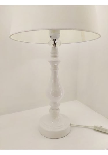 Beyaz Rustik Klasik Metal Yüksek Ayaklı 30'luk Şapkalı Abajur Beyaz