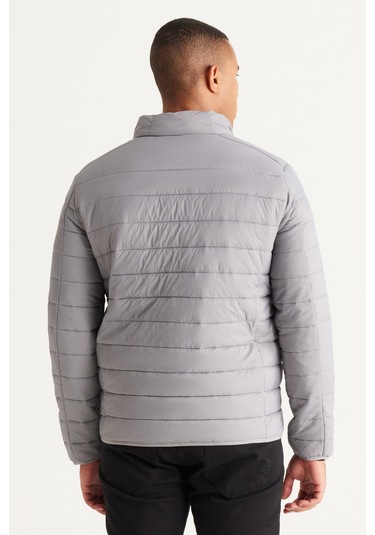 AC&Co / Altınyıldız Classics Erkek Grı Rüzgar Geçirmez Taşınabilir Çantalı Sıcak Tutan Elyaf Dolgulu Ultra Hafif Standart Fit Şişme Mont Gri