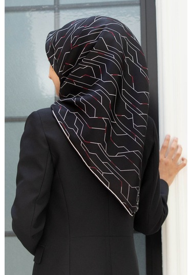 Vissona Siyah Krem Dijital Desen Tivil İpek Eşarp 6246-01-03