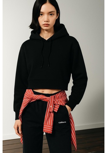 Üç İplik Kapüşonlu Crop Sweat Siyah