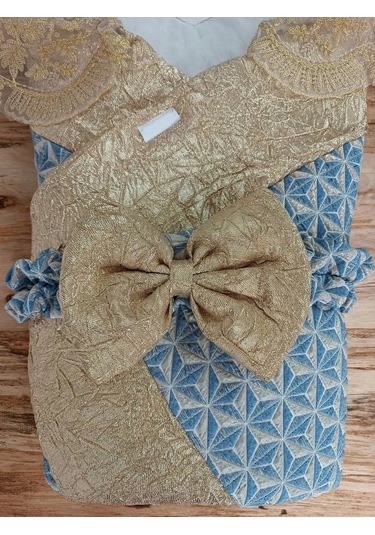 Yenidoğan Piramit Desenli Güpür İşlemeli Bebek Battaniyesi Kundak Gold Gold