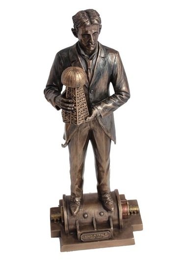 Veronese Nikola Tesla Figürü 31cm