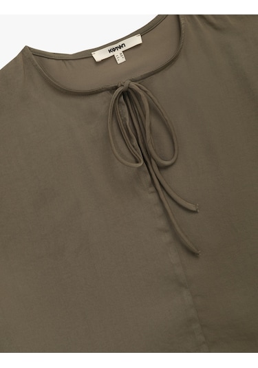 Koton Yuvarlak Bağlamalı Yaka 3/4 Yarasa Kol Oversize Bluz Haki 5sak60224pw