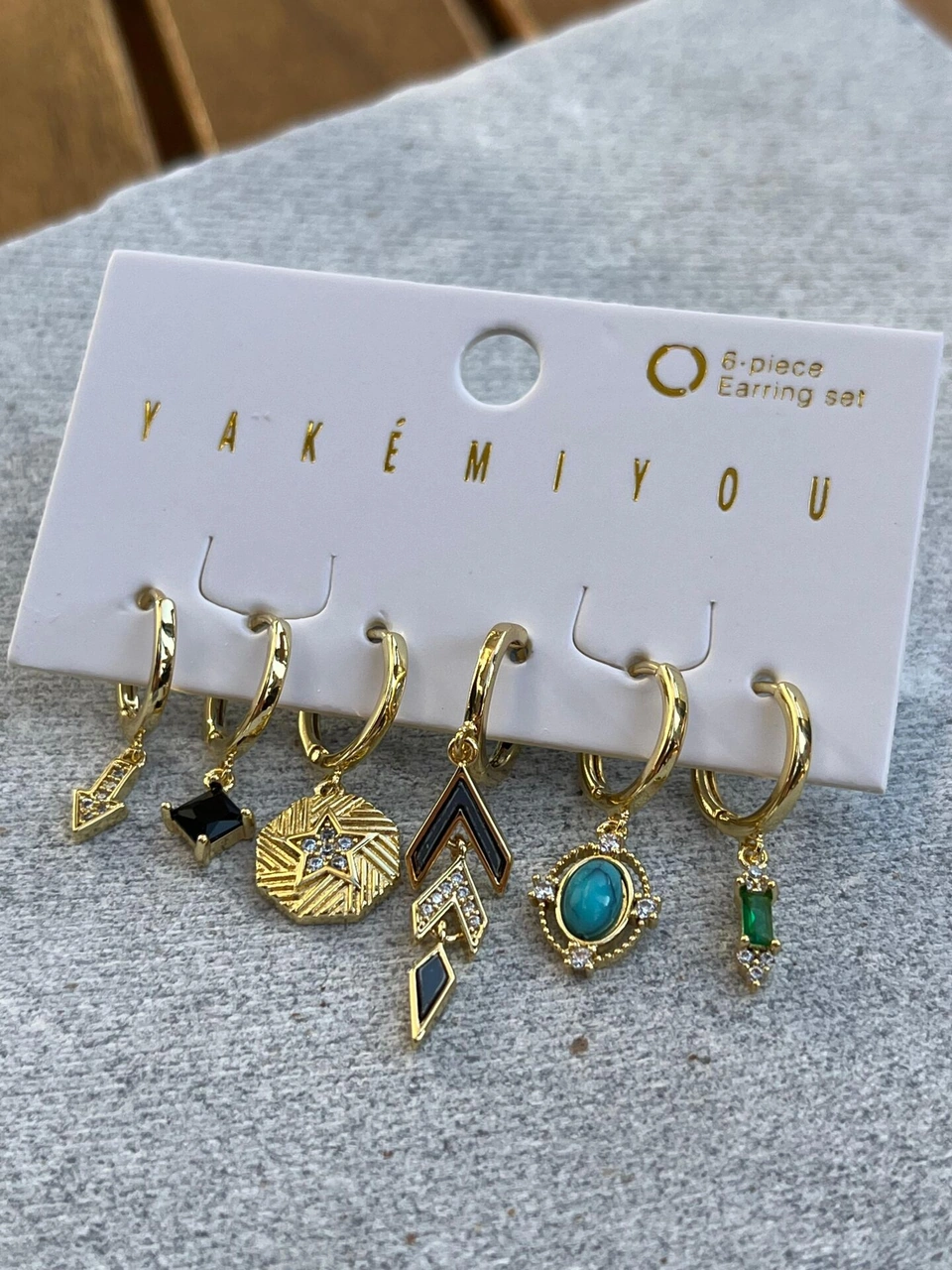 Yakemiyou Ok Ve Yıldız Desenli Altılı Küpe Çok Renkli