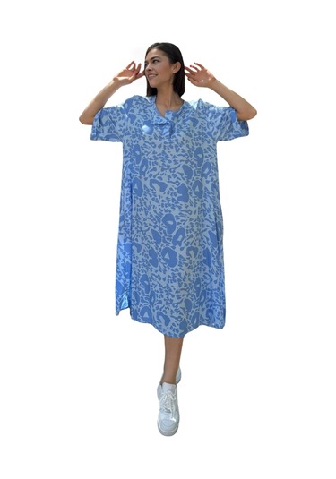 Büyük Beden Yaka Düğmeli Cepli Yırtmaçlı Desenli Midi Boy Viskon Elbise Bebe Mavisi