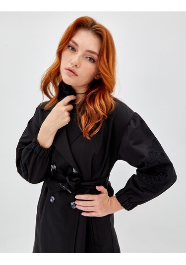 Kadın Nakışlı Lazer Kesim Trençkot - Siyah Siyah