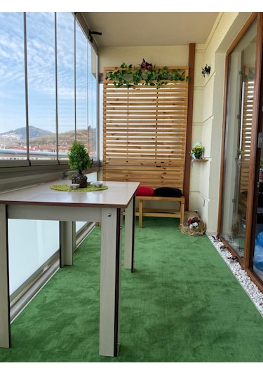 Yeşil Protokol Özel Kesim Kaymaz Tabanlı Balkon Halısı
