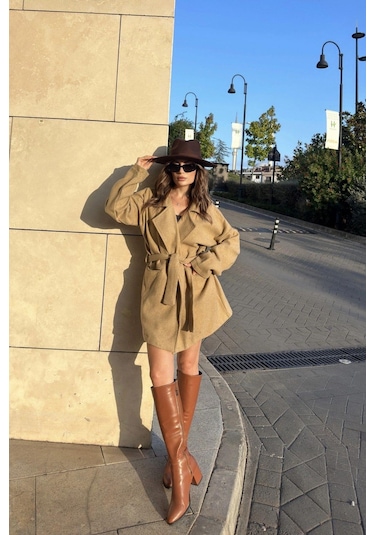 Kadın Karamel Kruvaze Yaka, Çift Cepli, Beli Kemerli, Kaşe Kaban Ceket Astarsız Sütlü Kahverengi