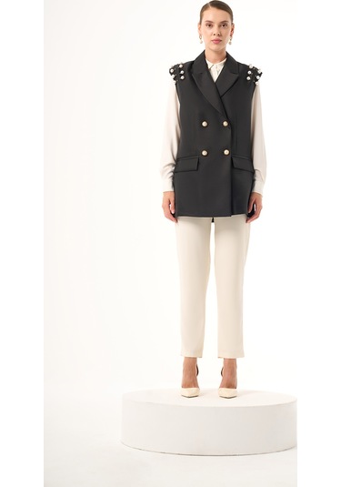 Kol Boncuklu Siyah Yelek 001