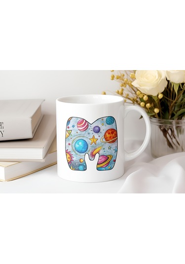 M Baş Harf Gezegen Desenli Kupa Bardak - Kişiye Özel Evren Temalı Kahve Çay Kupası - Gökyüzü Beyaz