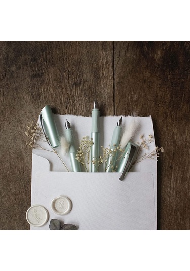 Schneider Kaligrafi Kalemi Callıssıma Kutusunda N11.5552