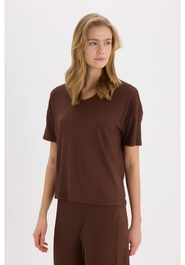 DeFacto Pijama Takımı Fitilli Kaşkorse Kısa Kollu Üst Esnek Belli Kapri Boy Alt-Fall in Love E0865AX25SPBN327