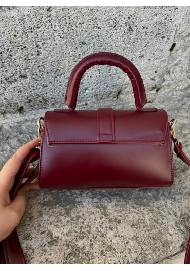 Sade Kapaklı Model Uzun Omuz Askılı Kadın El Ve Kol Çantas