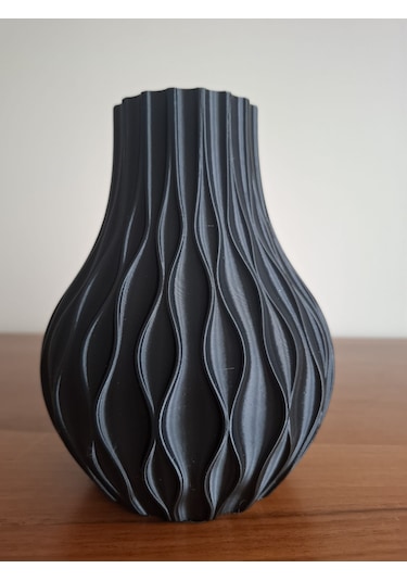 Dalga Desenli Vazo -20 Cm Siyah