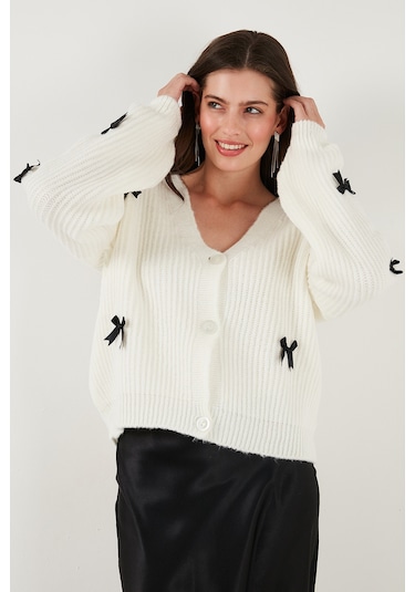 Lela Oversize Fit V Yaka Fiyonk Detaylı Düğmeli Bayan Hırka 4615577 Ekru