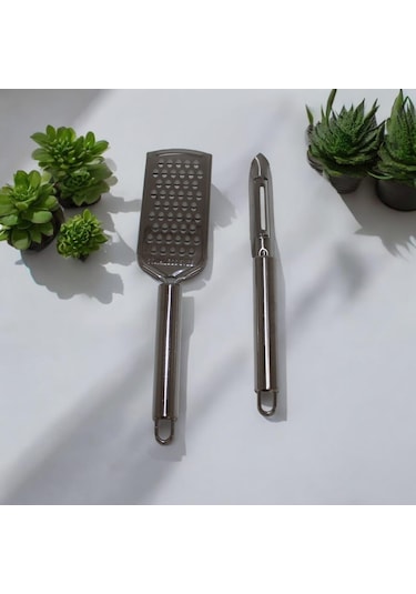 2'li Rende Set Meyve Sebze Saplı El Rendesi Ve Oyacak Set Meyve Sebze Soyacağı El Rendesi Beyaz