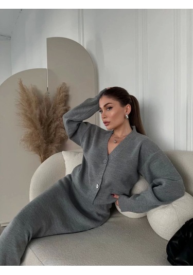 V Yaka 3 Düğmeli Hırka Takım Triko İkili Etekli - Gri Gri