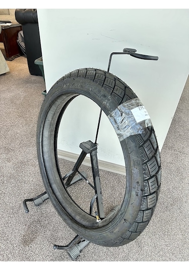 Yasa Ep Motosiklet Dış Lastiği 2.75-18 Tt İç Lastikle Kullanıma Uygundur 6pr Arka Yol