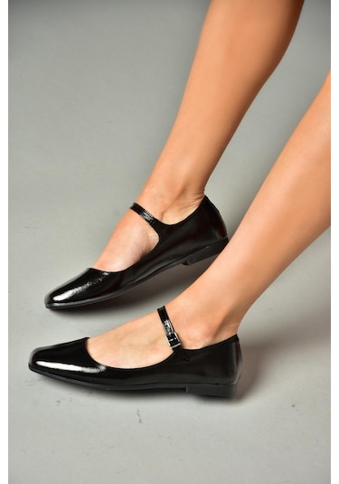 Fox Shoes S726252508 Siyah Rugan Kadın Babet Siyah