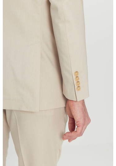 Erkek Bej Slim Fit Dar Kesim Kırlangıç Yaka Kapak Cepli Esnek Takım Elbise Bej Erkek Bej Slim Fit Dar Kesim Kırlangıç Yaka Kapak Cepli Esnek Takım Elbise Bej