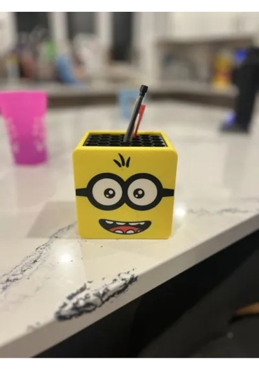 Minion Temalı Kalemlik Eğlenceli Masa Üstü Düzenleyici