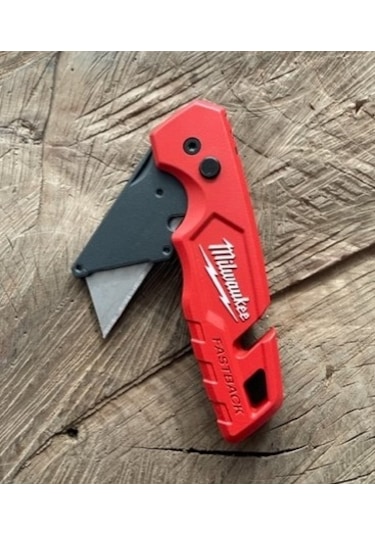 Milwaukee Pro Metal Döküm Katlanır Maket Bıçağı Fastback Compact 17cm