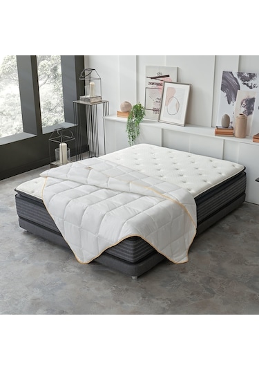 Yataş Bedding Dacron® Hallofıl® Allerban® Yorgan 200 Gr.