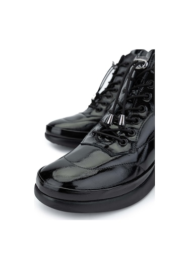 Tamer Tanca Kadın Hakiki Deri Siyah Rugan Casual Bot 824 3559 Bn Bot Sk24-25 Sıyah Rgn SiyahRugan