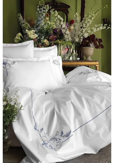 İssimo Voyant Blue Nakışlı 300 Tc Saten Nevresim Takımı Çift Kişilik-2127 Beyaz - Mavi