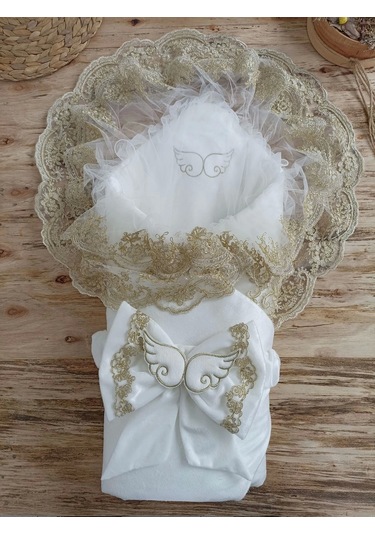 Yenidoğan Soft Kumru Melek Kanat Fiyonklu Gold Çift Dantel Duvaklı Trilüks Kundak Bebek Battaniyesi Ekru