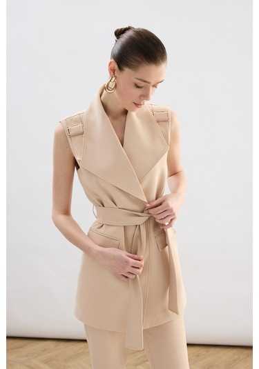 Sateen Omuz Aksesuarlı Kuşaklı Yelek - Bej-136854 Bej