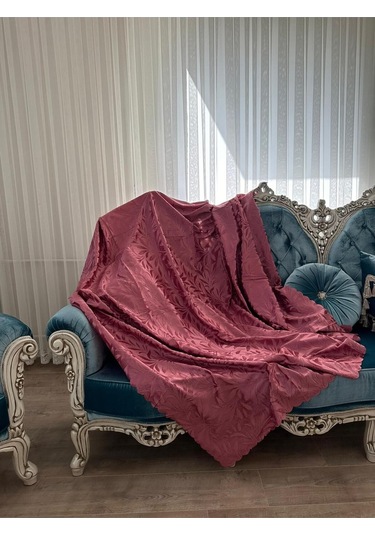 Muteks Kaymaz Tabanlı Tay Tüyü Çekyat, Koltuk, Kanepe Örtüsü Pembe Renk 175x210cm