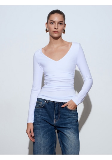 Dilvin 32780 V Yaka Büzgülü Top-beyaz