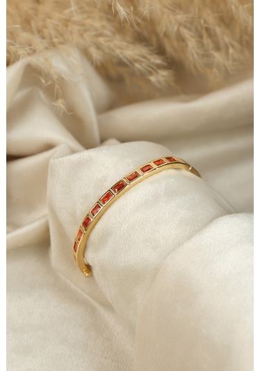 Çildan Womens Gold Özel Tasarım Kırmızı Taşlı Kelepçe Bileklik