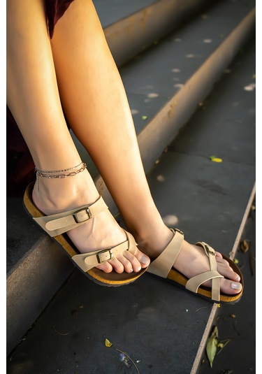Kadın Mayarı Bej Model Ortopedik Parmak Arası Rahat Terlik Bej