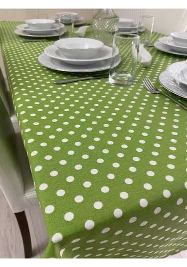 Sıvı Geçirmez Puantiyeli Dertsiz Masa Örtüsü Yeşil