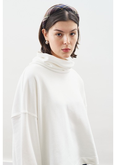 Yüksek Yakalı Oversıze Sweatshırt Ekru Ekru