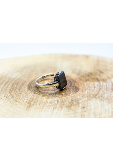 Gümüş Sade Kare Model Oniks Taşlı Yüzük
