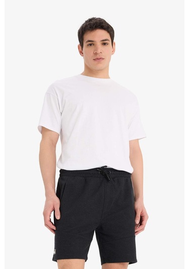 DeFacto Slim Fit Dar Kesim Dar Paça Şort W7965AZ25SMBK81