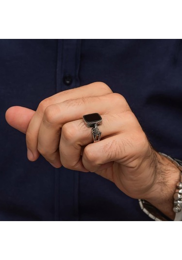 Siyah Oniks Taşlı Tuğra Motifli 925 Gümüş Erkek Yüzük Beyaz