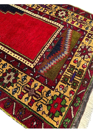 El Dokuma Sıfır Ortaköy Halısı Seccade 83x125 Kök Boya Namazlık