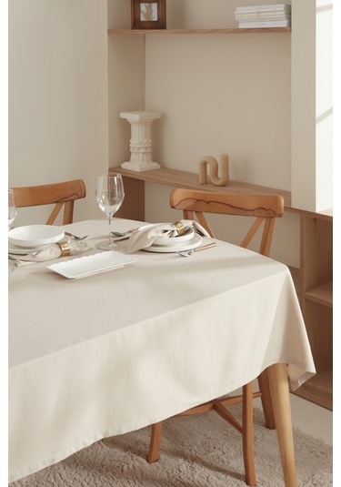 Karaca Home Carolıne Dertsiz Masa Örtüsü Bej